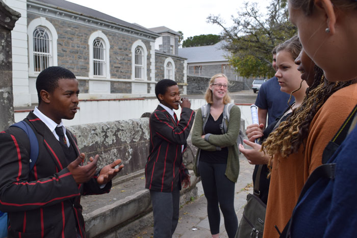 students talk with South african students