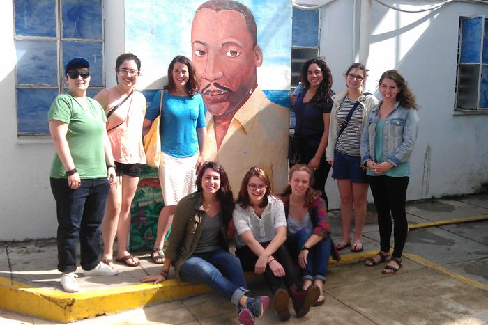 Group photo of the students who participated in the Cuban mini-mosaic in January 2016 along with Professor Margaret Frohlich.
