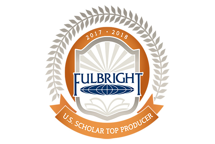 Fulbright Top Scholar Producer icon.