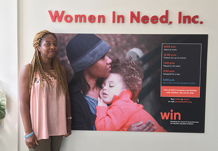 During her time as a volunteer services intern at Women in Need, Seto Olayomi Olayomi '18 found confidence by helping lower-income families in New York City.