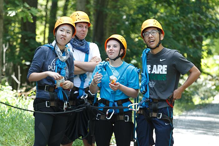 This year, more than 200 new students participated in Pre-Orientation
Adventure programs (Pre-O), including two days of outdoor adventures,
ropes courses and hiking at the nearby Diakon Wilderness Center.