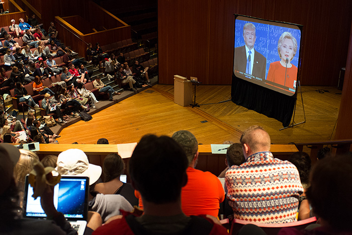 The Sept. 26 debate watch party at Dickinson. Photo by Wes Lickus '17.