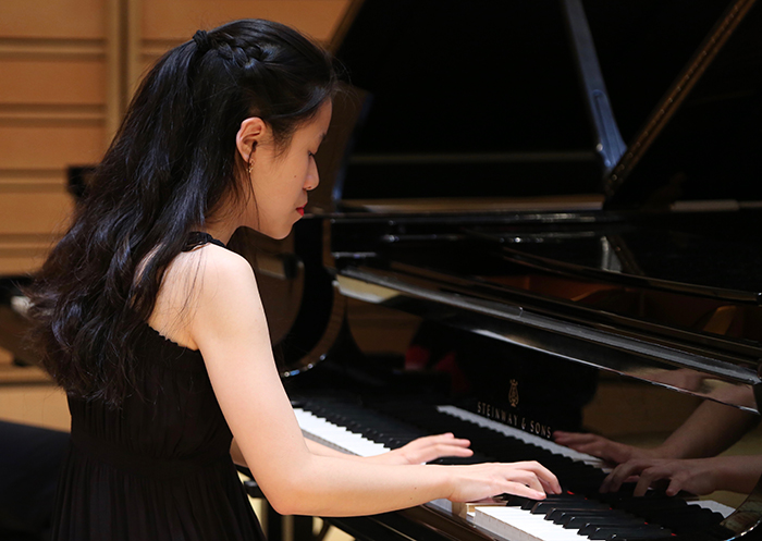 Ruby Ngo, the winner of the 2021 concerto competition,