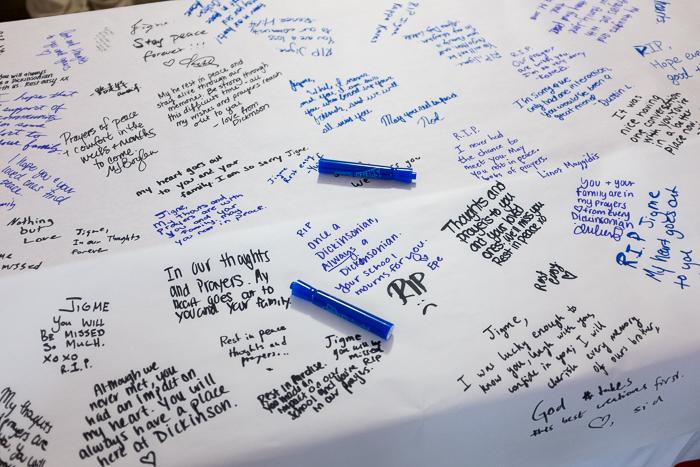 Students, faculty and staff wrote messages of sorrow and sympathy.
