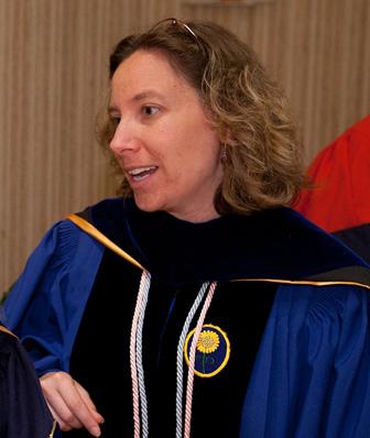 Prof. Amy Wlordarski receives faculty awad.