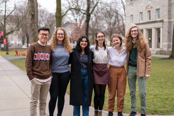 The 2023 oxford mansfield students pose