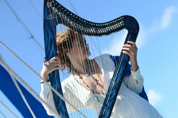 Harpist Jessica Browning
