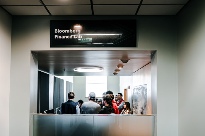 students in the Bloomberg Finance Lab