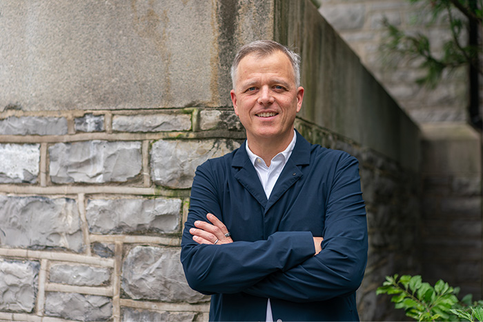 Bruce rychlik alumni council president 20250614 loh 013 700x467 dsonmagsum25