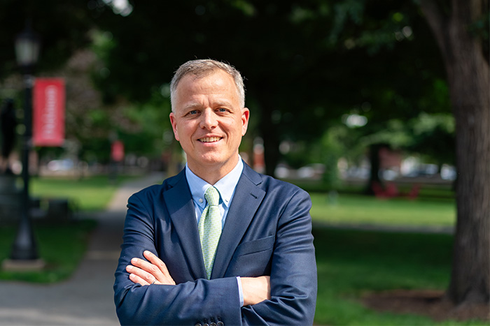 Bruce rychlik 89 alumni council president 20260612 loh 019 700x467 dsonmagsum26