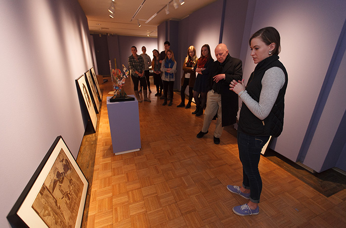 NYT senior art critic Holland Cotter (second from right) discusses artworks with student-curators during his residency at Dickinson. Photo by Carl Socolow '77.