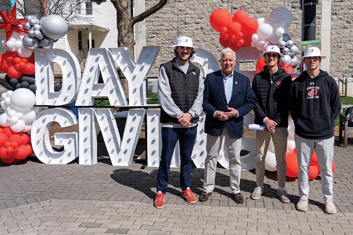 Day of giving 20250401 loh 008 700x467 dsonmagsp25