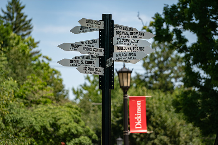 Global_Sign_Post_20260713_LOH_003_700x467.jpg