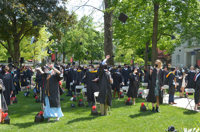 Commencement 2021 image