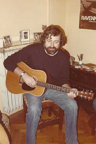 Guccini performs in the Dickinson Center.