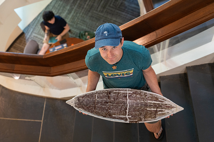 Omerzo painstakingly replicated each part of Ship 17 for his 1/30-scale baris model, down to the tiny tendons. He counted 837 oarts, not including pegs. Photo by Dan Loh.