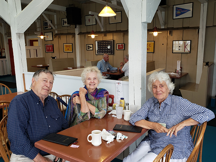 Bill Keen ’59, P'89 with two of his classmates, Mary Stu Specht and Diana Bidden Carl.