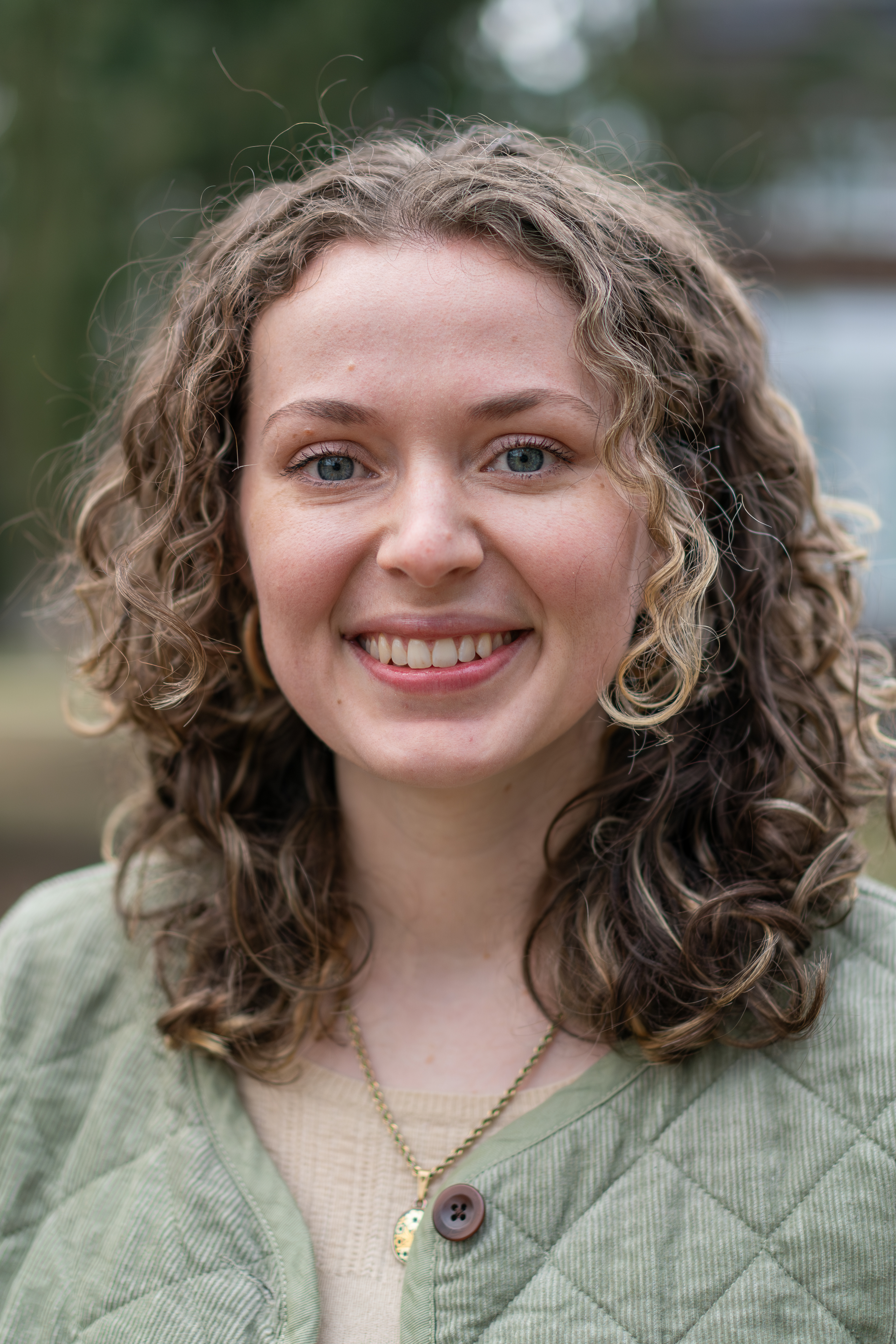 Headshot of Lucy Pratt