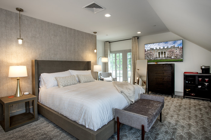 Paz Center Suite