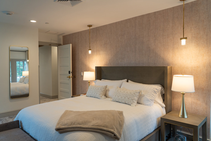 Paz Center Suite 5