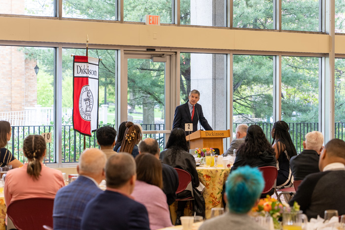 Vince Sheehy delivers a speech at the 2022 Scholarship Luncheon.