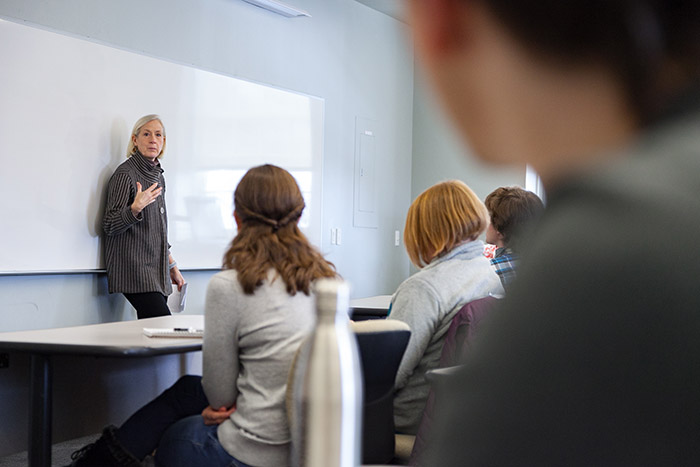 Linda Specht '82, P '20 has a career that spans nearly four decades with the Foreign Service. She recently came back to Dickinson to talk about her experiences with current students.