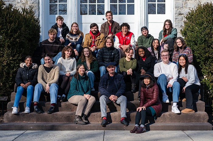 Acclaimed writer Nick Hornby and creative-writing students and faculty on the steps of Old West, reenacting a photo of legendary poet Robert Frost’s 1959 visit to Dickinson. 