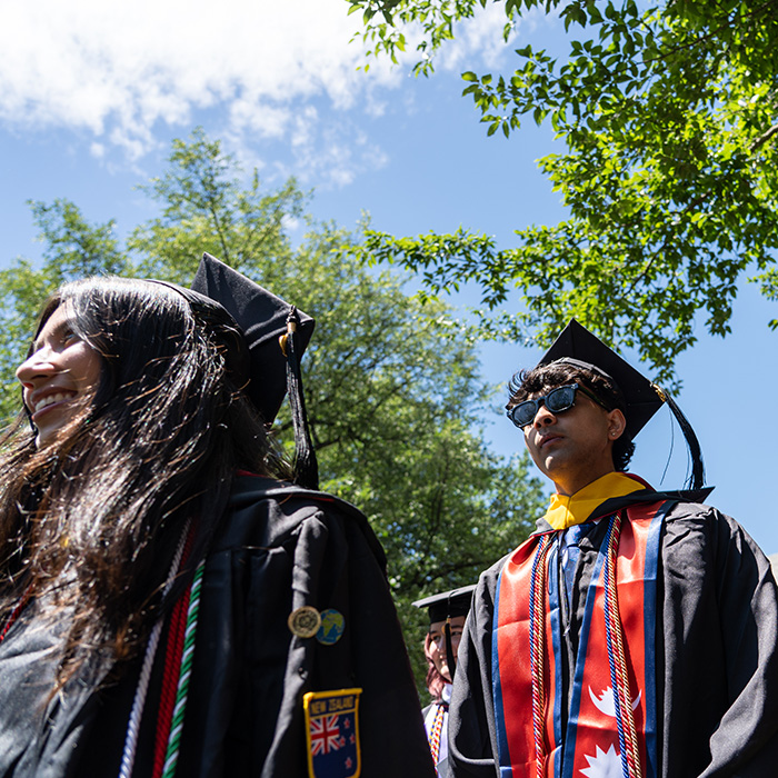 Commencement students d4 widget 700x700 fyxp26