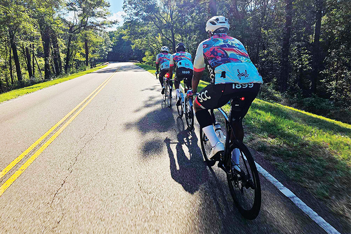 Group ride day 3 sept 26 thomas 700x467 dsonmagsp25