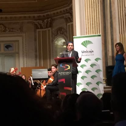 A speaker at the Medalla de Oro Ceremony in 2017