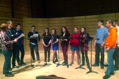 Students sing with German vocalists Singer Pur