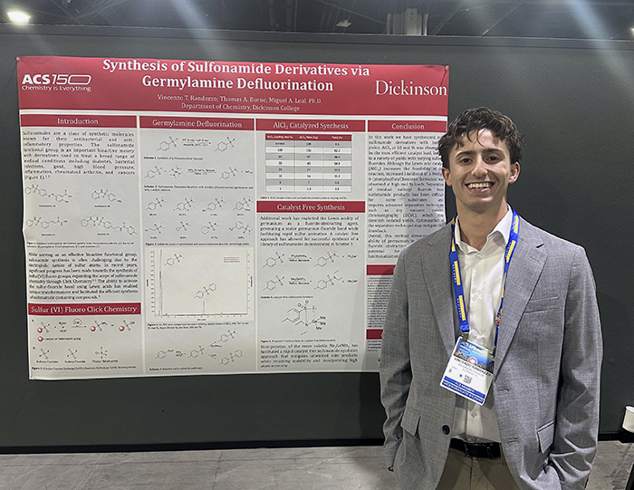 Vincenzo Randazzo '26 presents original research at the American Chemical Society's spring 2026 conference.