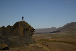 ERSC Iceland 2017 Single student on rock