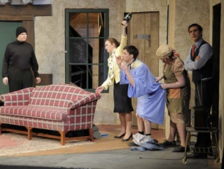 Noises Off Spring 2010 7